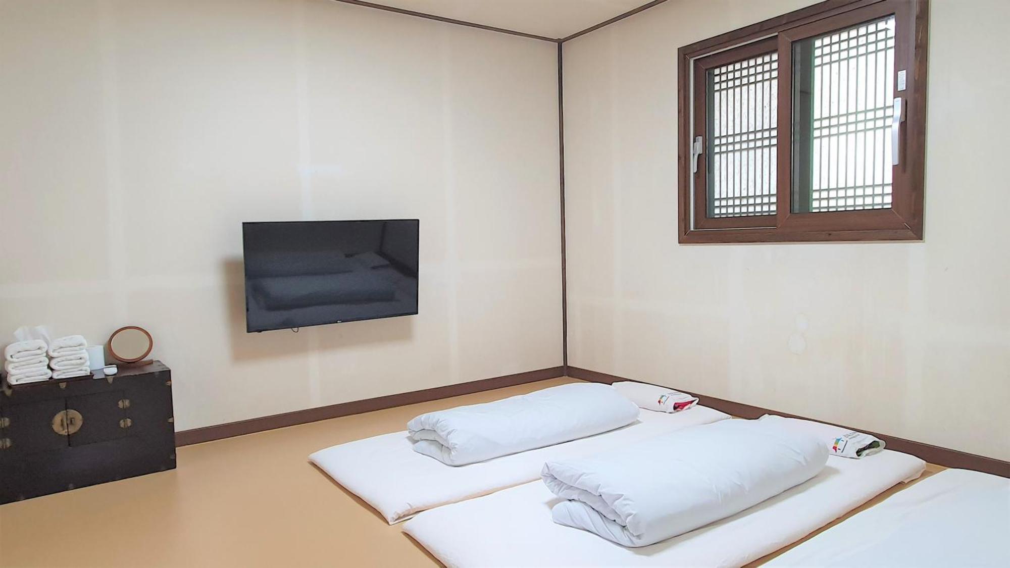 Tohyang Traditional House Bonghwa Room photo